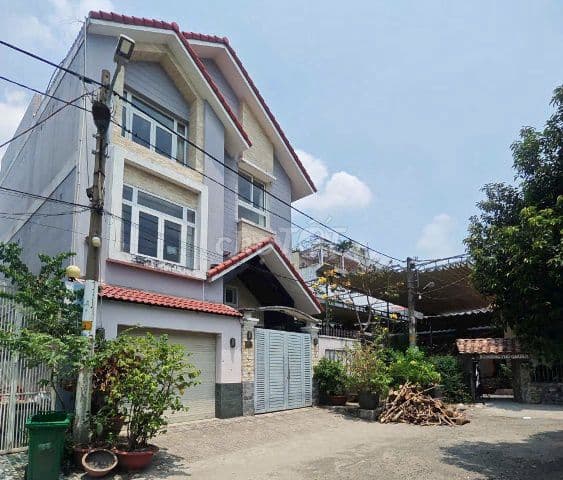 Biệt thuuwjj đường dương đưc hiền DT 13x11,5 đúc 1 trệt 2 lầu - Ảnh 3