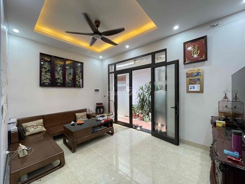Bán nhà 5 tầng Đức Giang, DT 56m2, mặt tiền 4.6m, nhỉnh 8 tỷ - Ảnh 3