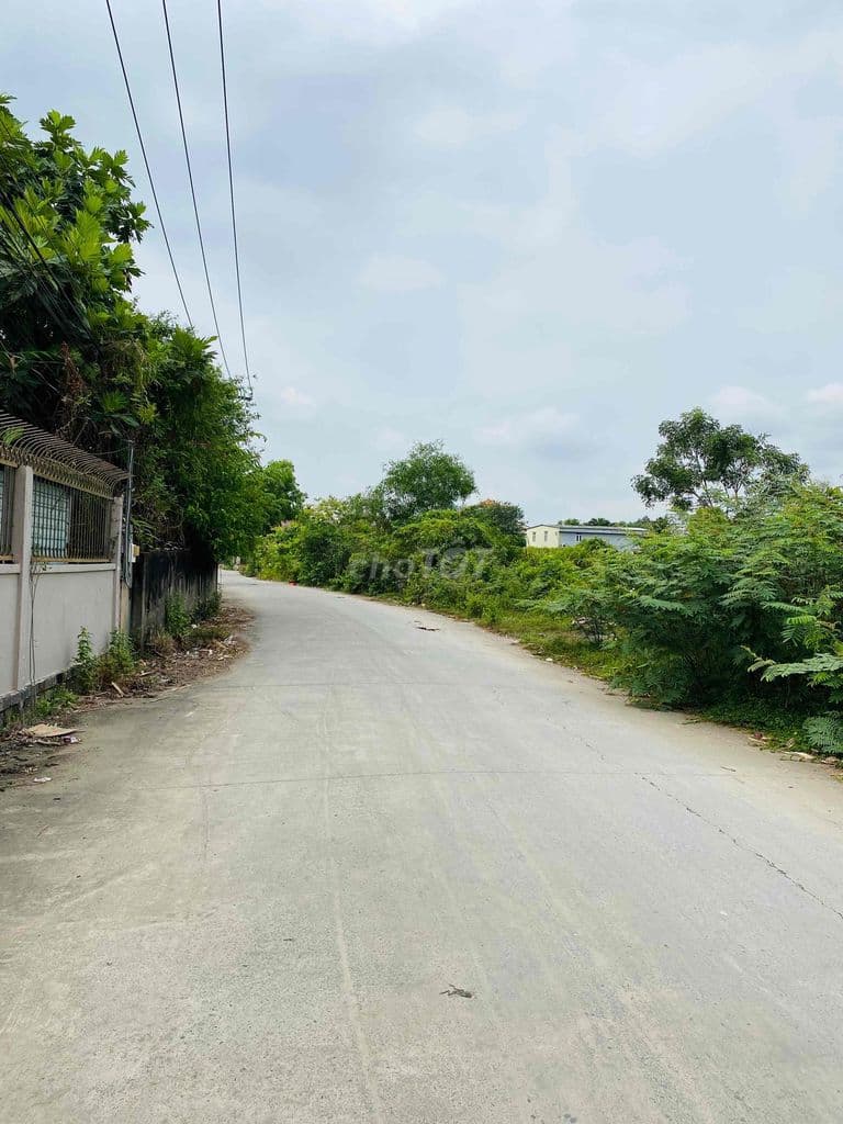 MT ĐƯỜNG 8 / DT 77.5m full thổ giá 3.5tỷ - long phước