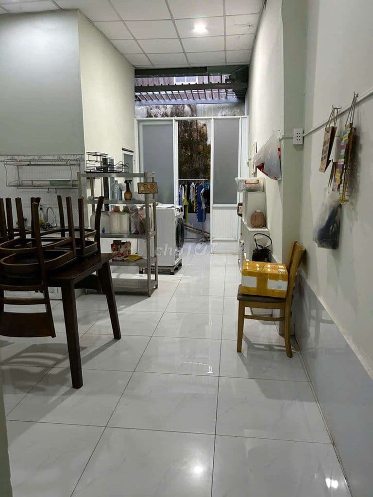 NHÀ C4 ĐẸP ĐƯỜNG BÀN CỜ NGÂY TRƯỜNG HỌC KHU VỰC AN NINH GIÁP TÂN BÌNH - Ảnh 3