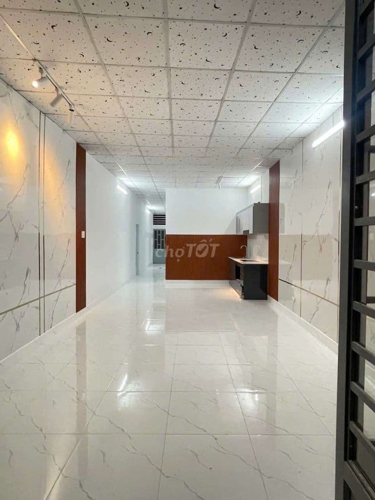 kẹt tiền bán gấp nhà diện tích 4×21 nở hậu 8m một trệt 2p ngủ - Ảnh 2