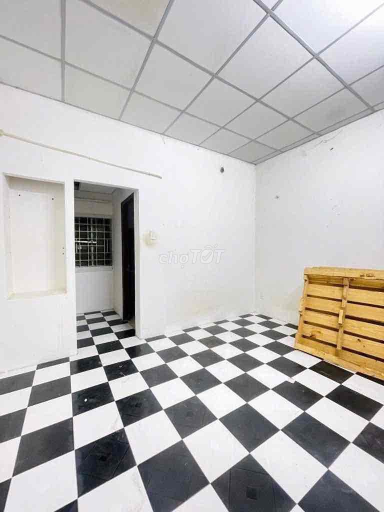 Bán nhà hẻm 350// Nguyễn Văn Lượng P17