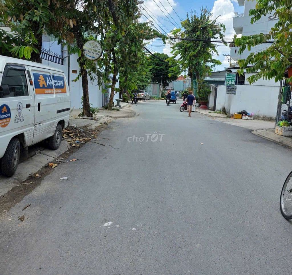 bán đất hóc môn