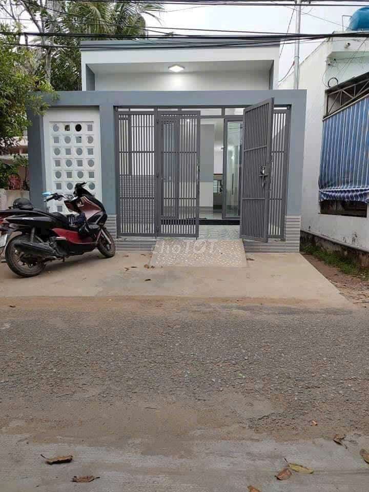 Bán nhà cấp 4 SHR, diện tích 114m2 kế bên chợ Vĩnh Lộc B giá 760triệu