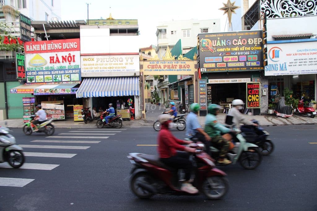 Nhà 2 mặt tiền Lạc Long Quân, P. Bảy Hiền, TP HCM - Ảnh 2