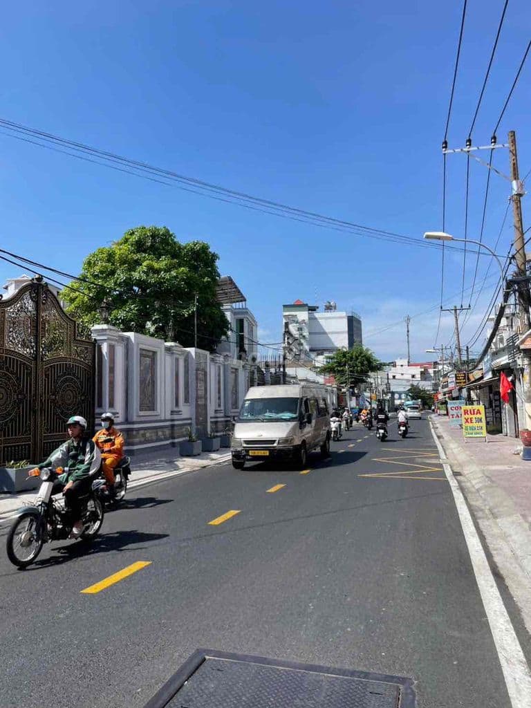 Mặt Tiền Tây Hoà 159m Ngang 6.8m Vị Trí Kinh Doanh Gias Tốt 21,5 Tỷ tl