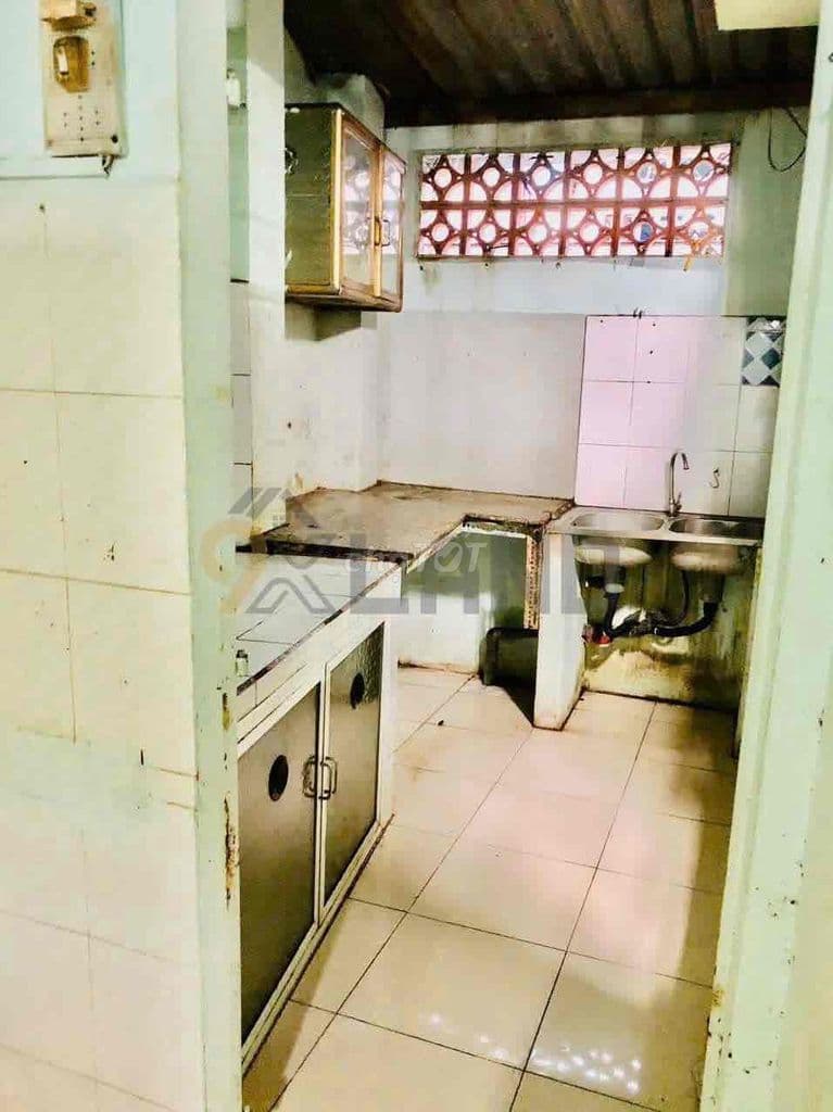 NHÀ NGAY SÁT MẶT TIỀN -60M2 NGANG 5.3M CHỈ 4 TỶ - Ảnh 2