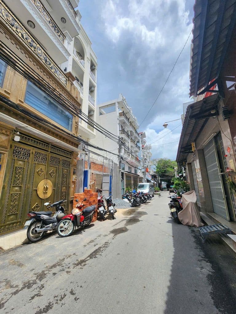 CHỈ HƠN 5 TỶ SỞ HỮU NGAY CĂN 3 TẦNG NGANG 5M ĐƯỜNG 6M DTSD 200M2