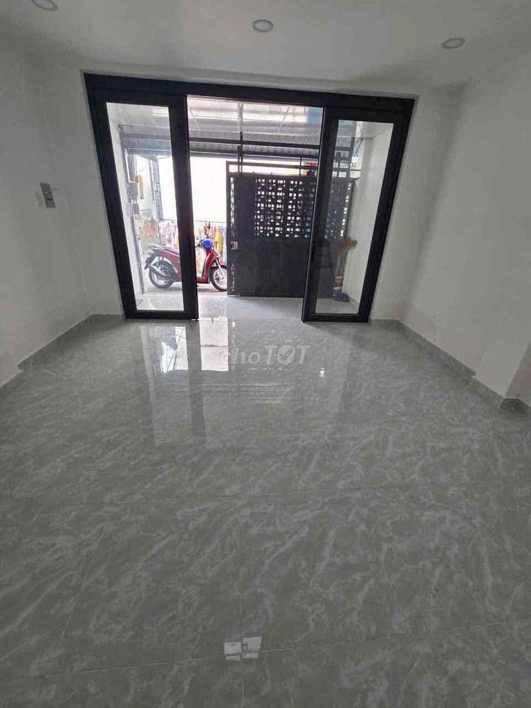 Trung tâm thủ đức giá chỉ 4 đồng - Ảnh 2