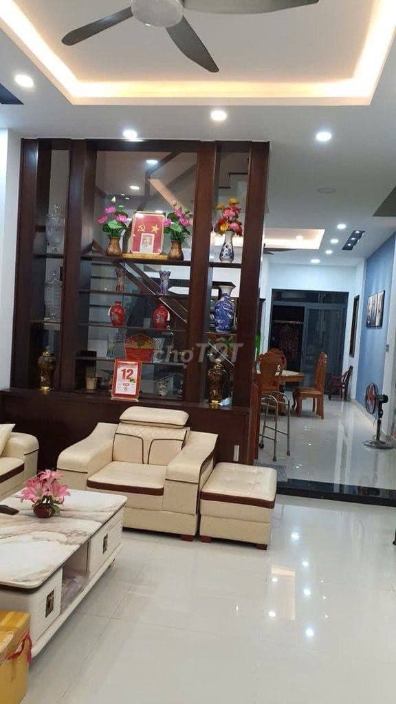 NHÀ 3 TẦNG KDC CENTANA TRƯỜNG LƯU - 9,1 TỶ/100M2 - Ảnh 2