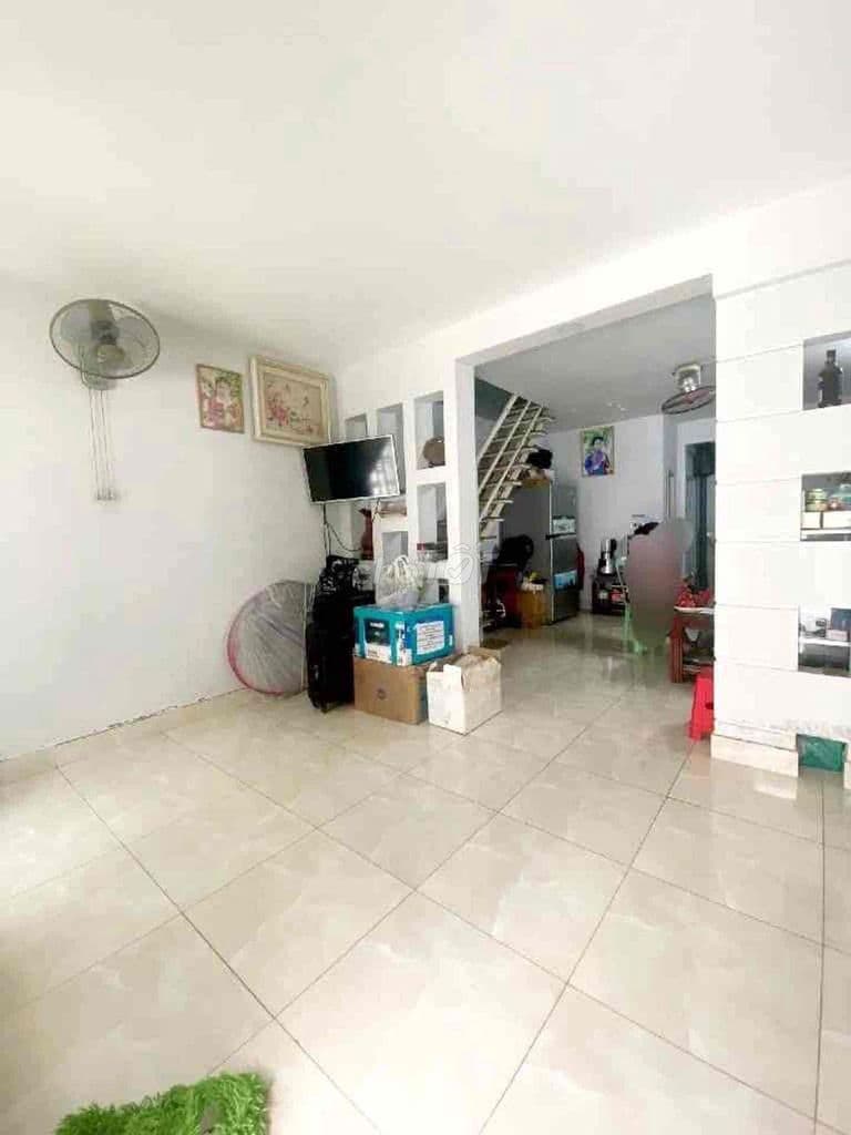 NHÀ NGAY AEON TÂN PHÚ - 4 x 11M - 2 TẦNG 2 PN - HXH - CHỈ 4.45 TỶ