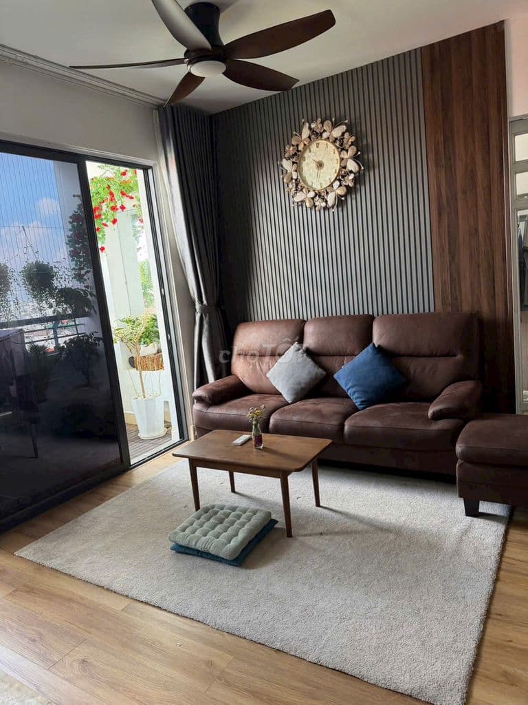 Cần bán penhouse Thái An, Nguyễn Văn Quá, Q12, giá 7,3tỷ, 176m2, 5PN