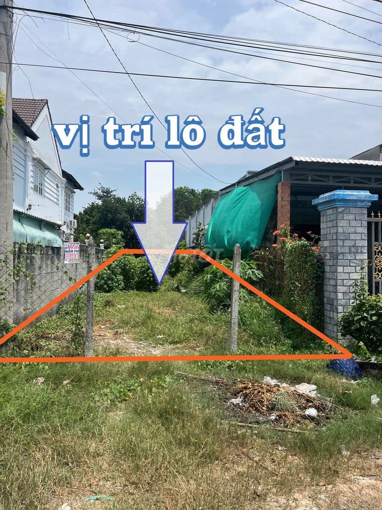 Bánh nhanh lô 1,3 tỷ có 100m2 full thổ cư Đ.Lê Minh Nhựt - TTH, SHR