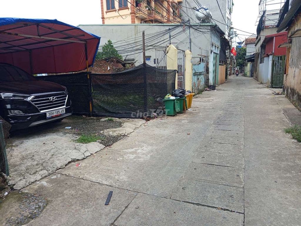 Bán nhà cấp 4,34m2 có 950tr tại dương nội Hà Đông ô tô đỗ cửa không QH