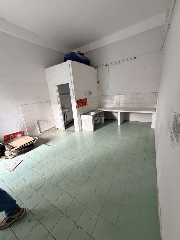 CĂN GÓC 80M2-NGANG 10M-LẦU 1 -THANG BỘ-MẶT TIỀN HỒNG BÀNG Q5 - Ảnh 3