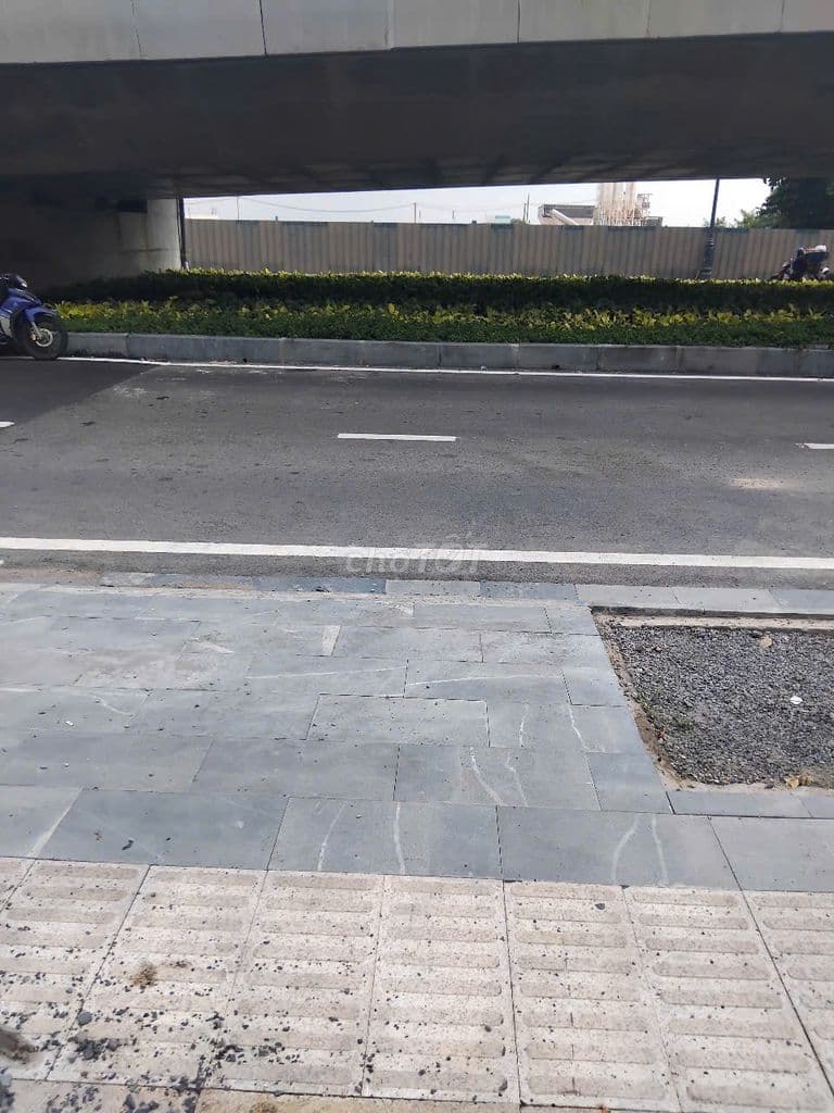 Chính chủ bán Lô đất 2 mặt tiền đối diện nhà ga T3 - Ảnh 2