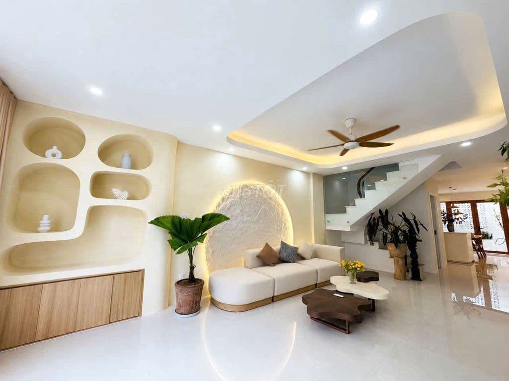 Nhà hai mới mặt tiền giáp phú mỹ hưng - Ảnh 3