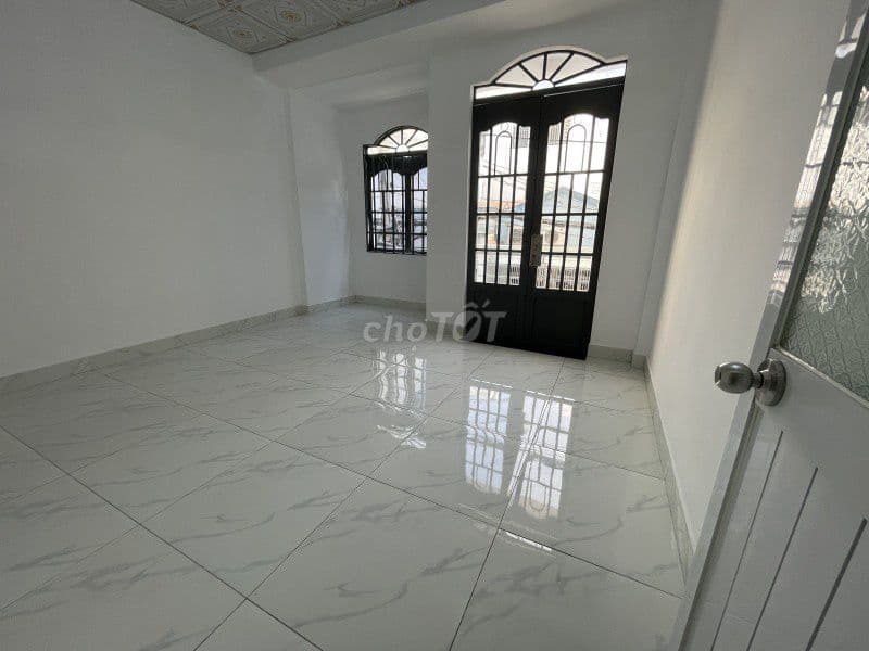 Vip Nhà Đẹp Sổ Chất 42m2(4m x 10.5m) 2Tầng Chỉ 4,2tỷ Hẻm ôtô 6m thông