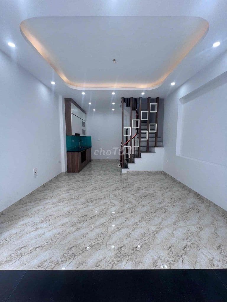 Nhà Ngõ Thông thoáng 5 tầng mới, Ngay Trường Đại Học TDTT - Ảnh 2