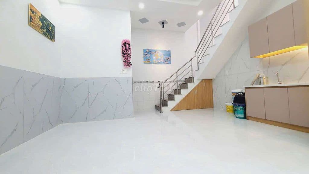 Ngày đúc Thật Sàn BTCT, Ngay Chợ Hiệp Thành Quận 12 - Ảnh 2