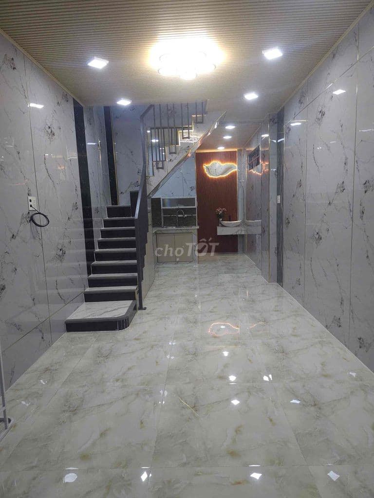 căn nhà ngay trung tâm chợ trường học các cấp - Ảnh 3