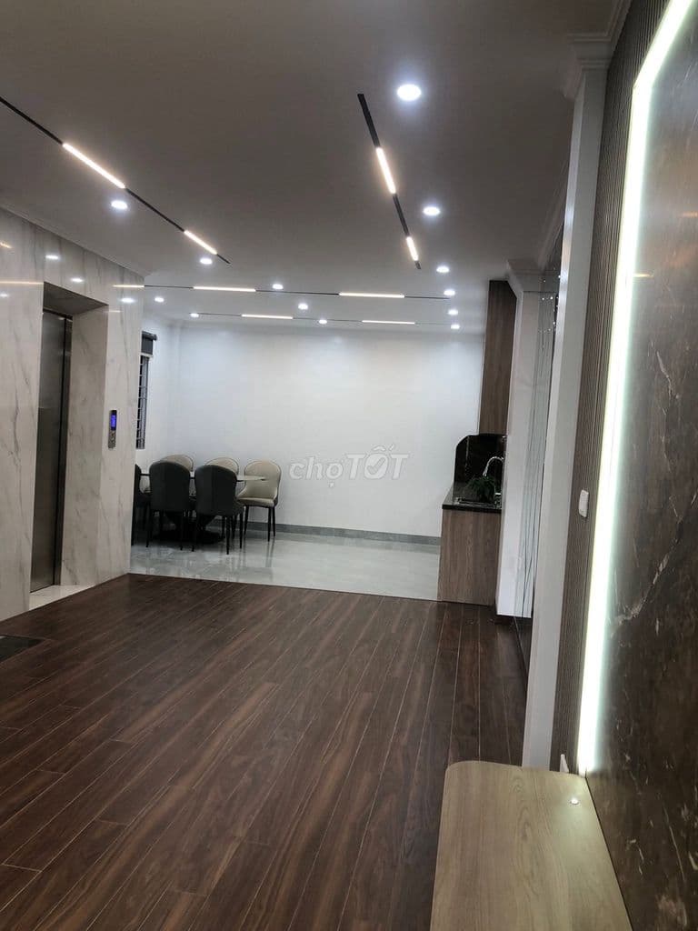 bán nhà 6 tầng ô tô vào nhà gần chợ - Ảnh 3
