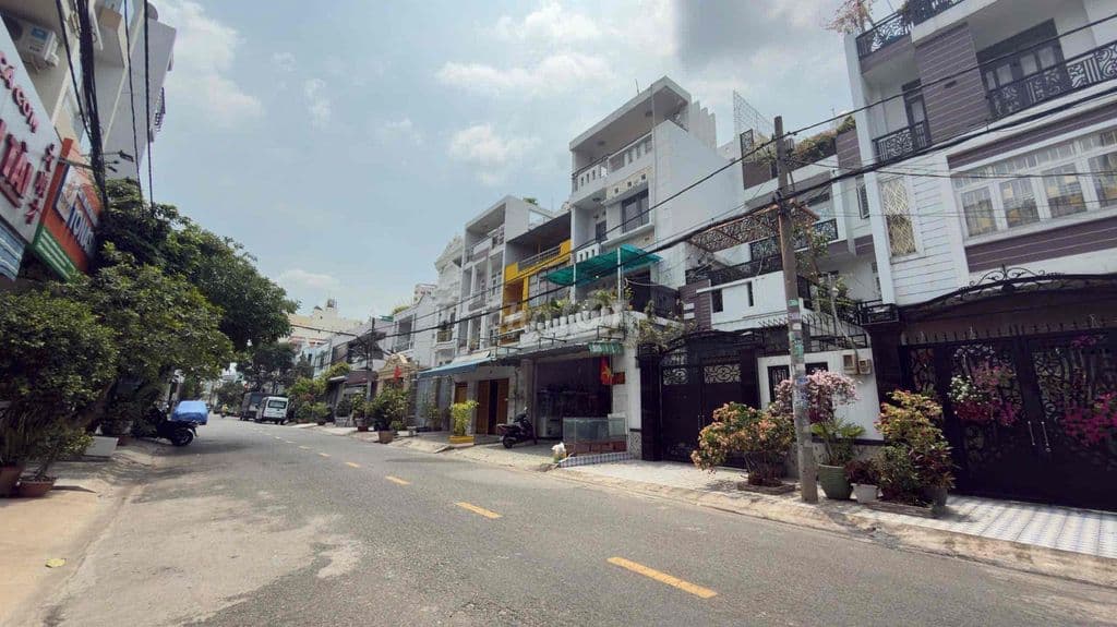 Bán nhà khu Tên Lửa, MT đường Số 3, DT 6 x 20m, 3.5 tấm, 17 tỷ. công c - Ảnh 2