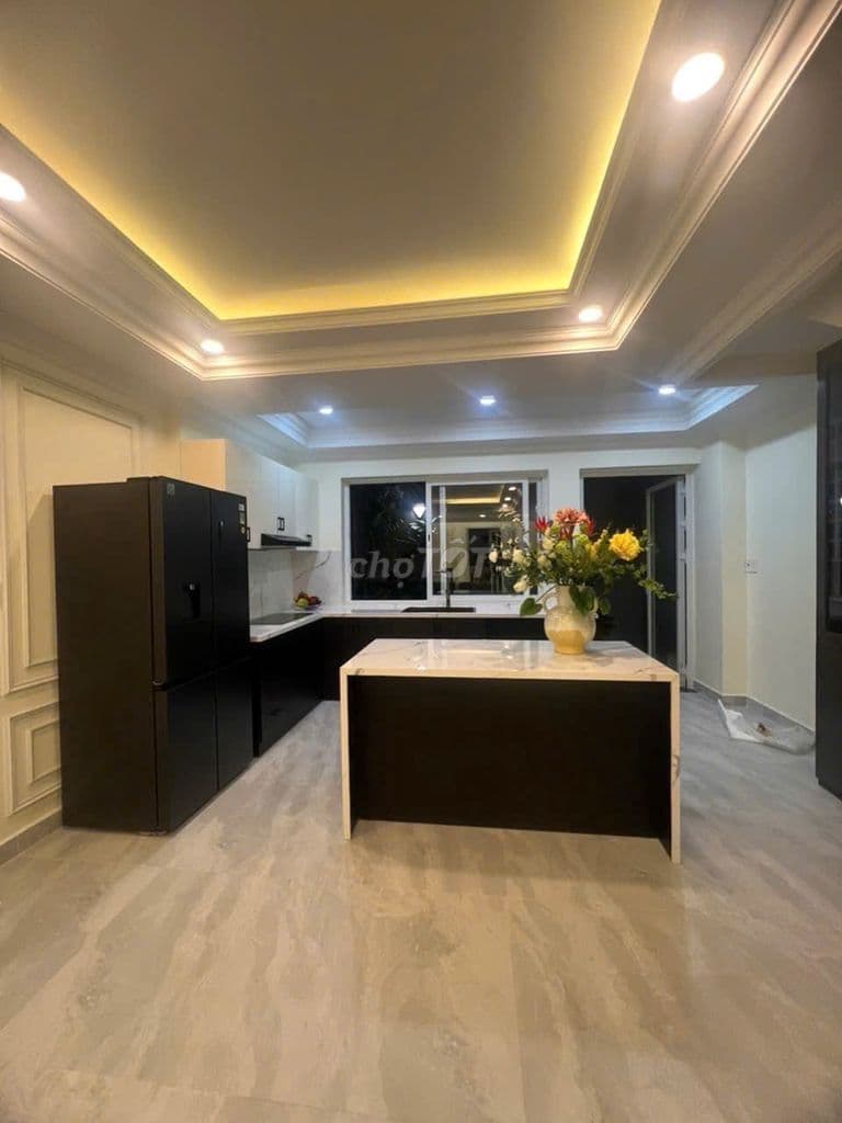 Lê văn lương - Nhà 5 tầng 85m2, hẻm xe hơi, full nội thất. Giá 8,9 tỷ