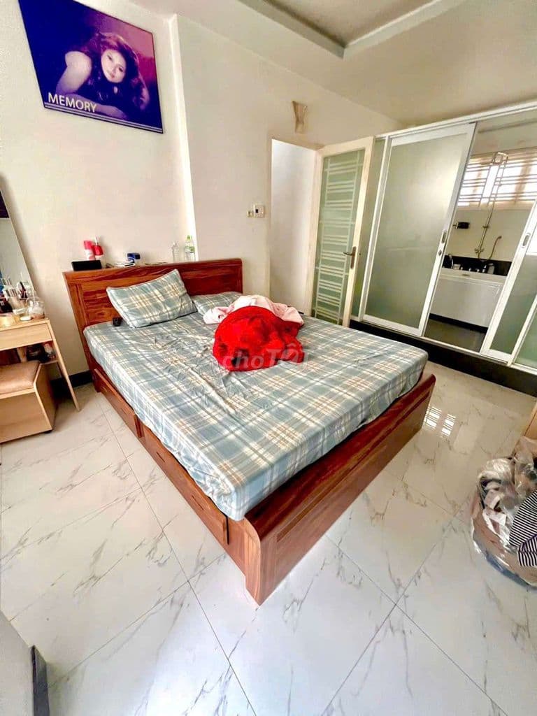 MẶT TIỀN NGUYỄN THỊ MINH KHAI P. BẾN THÀNH