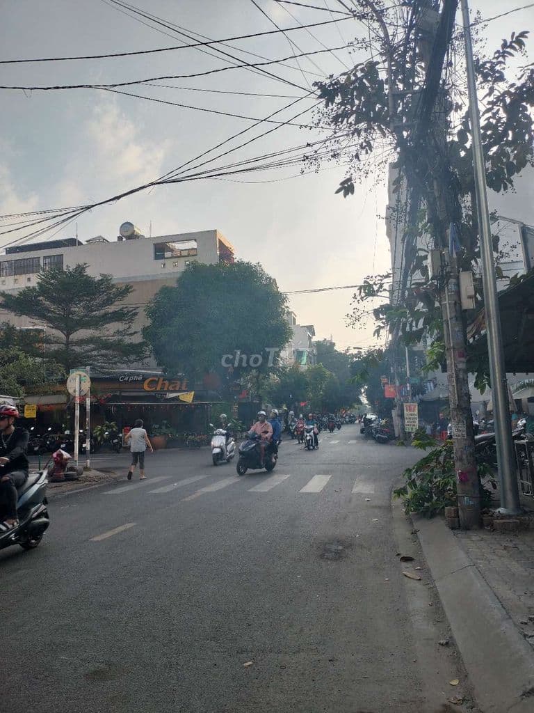 Bán Nhà Mặt tiền đường 79 -DT:4x20 nhà 3lau phường tân quy quận 7 - Ảnh 2