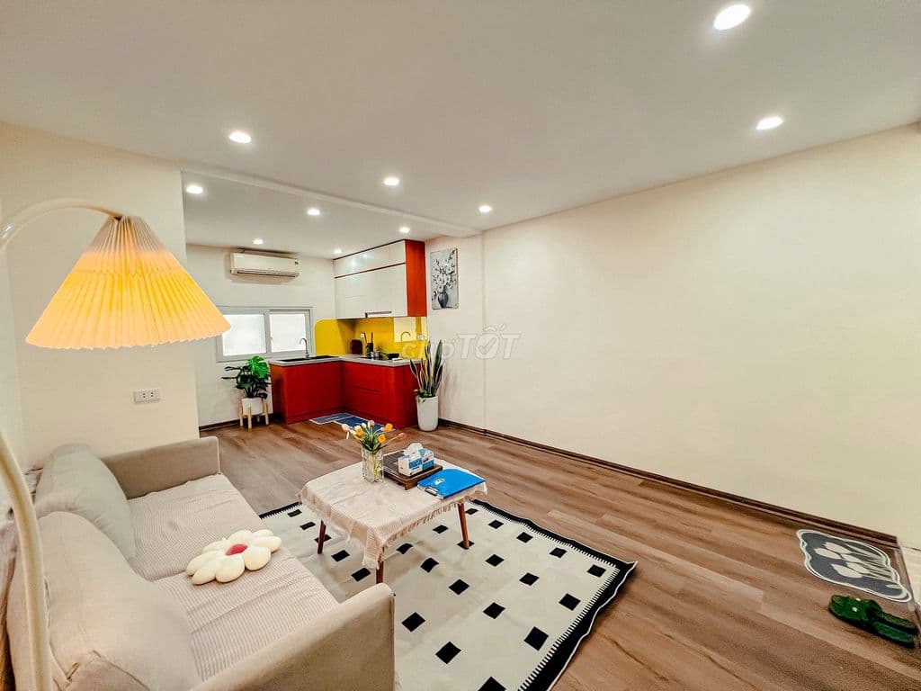 Căn TT Giảng Võ, ô tô vòng , sát Vinhome, sổ CC, tặng NT mới, 80m2*3PN