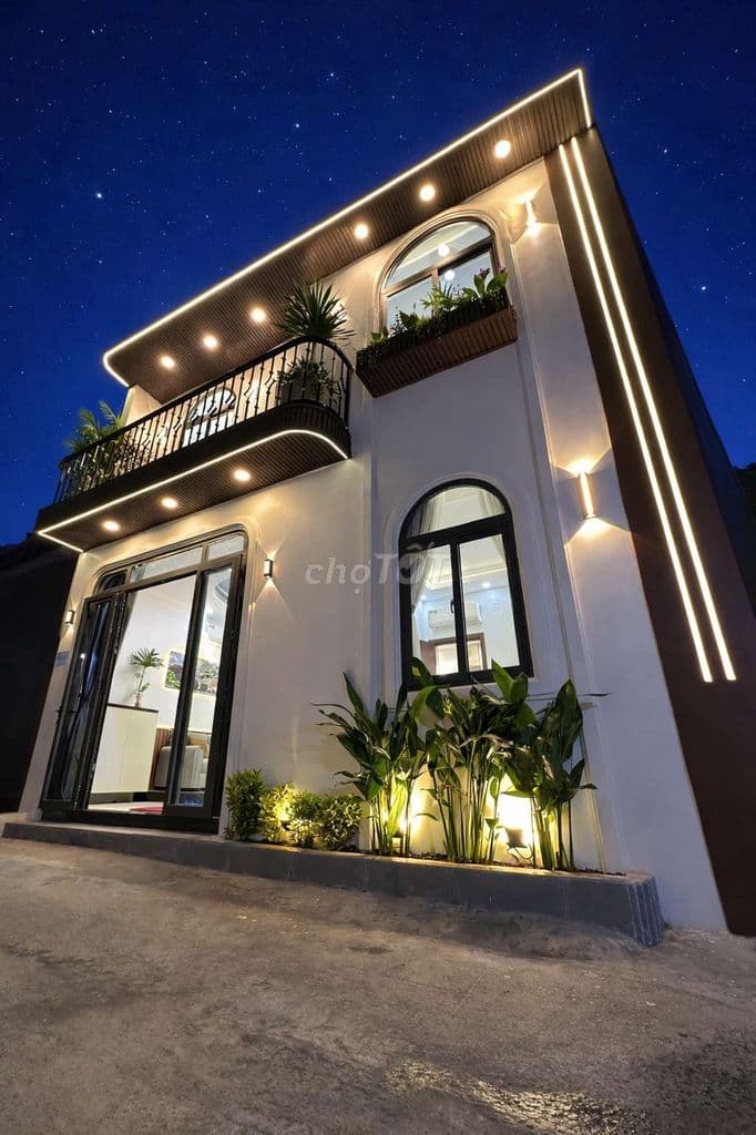 NHÀ ĐẸP LUNG LINH HẺM 749 HUỲNH TẤN PHÁT, QUẬN 7
