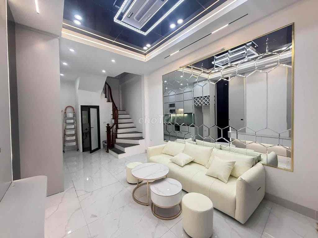 THANH AM 52M2 - MT 4.2M - 5 TẦNG - NGÕ THÔNG BA GÁC - 7.6 TỶ 🌟 - Ảnh 2