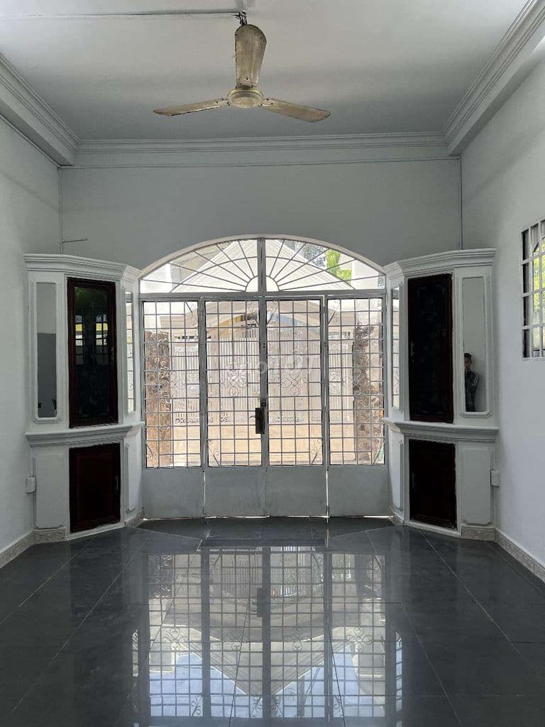 Chính chủ cần bán 6m x 20m, SHR, 3 tầng BTCT, Oto ngủ trong nhà. - Ảnh 3