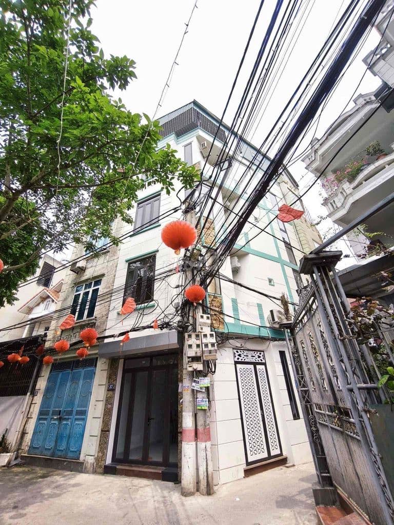 LĨNH NAM NHÀ HIẾM - OTO ĐỖ CỬA