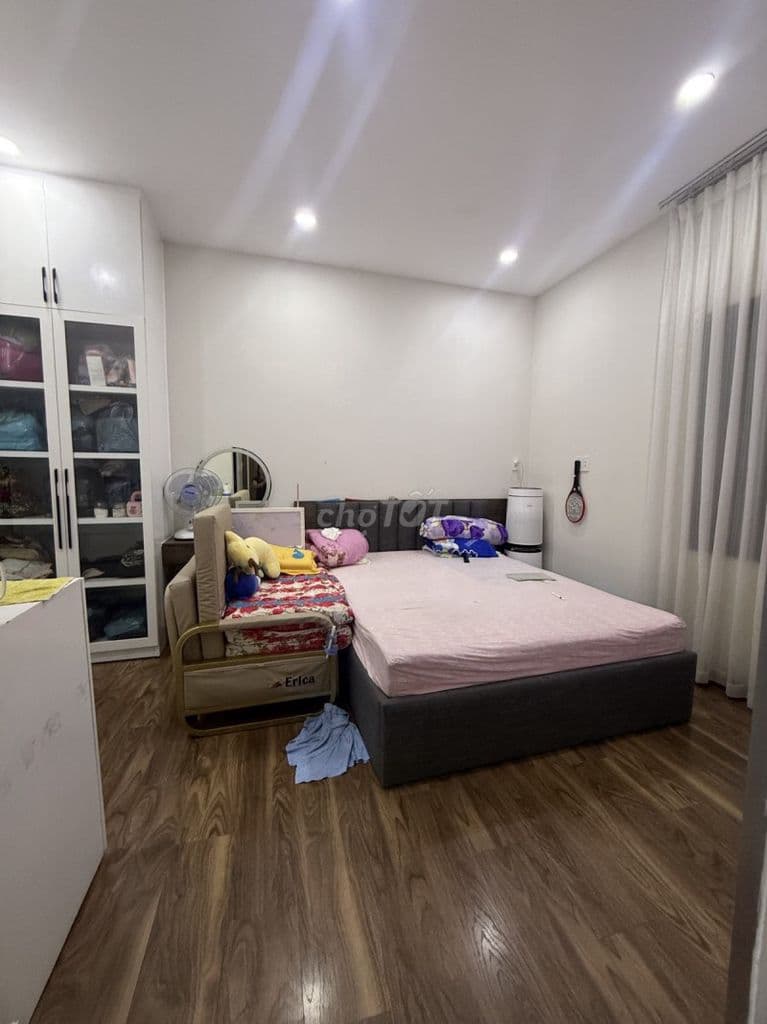 BÁN NHÀ PHẠM THẾ HIỂN QUẬN 8 NỞ HẬU GẦN PARC MALL MỚI ĐẸP 4PN MASTER