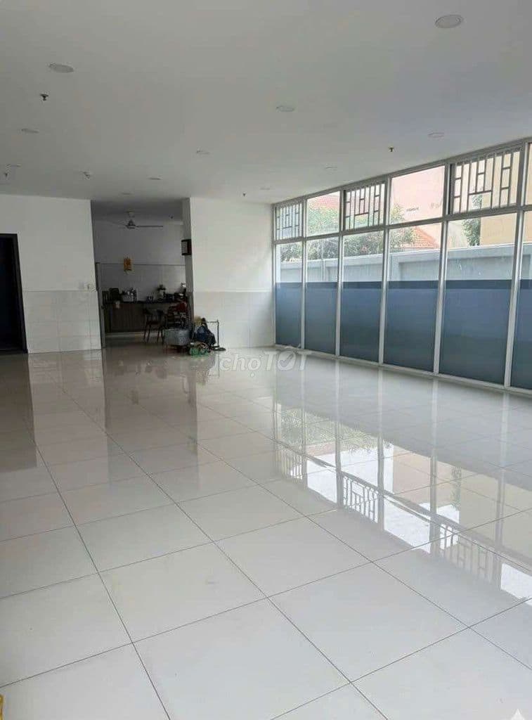 Bán gấp shophouse khối đế chung cư - Ảnh 2