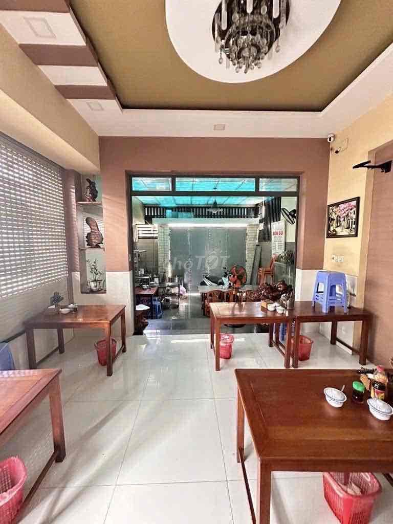 NHÀ 3 TẦNG CĂN GÓC 2 MẶT MẶT TIỀN KINH DOANH GẦN HOÀNG DIỆU 2