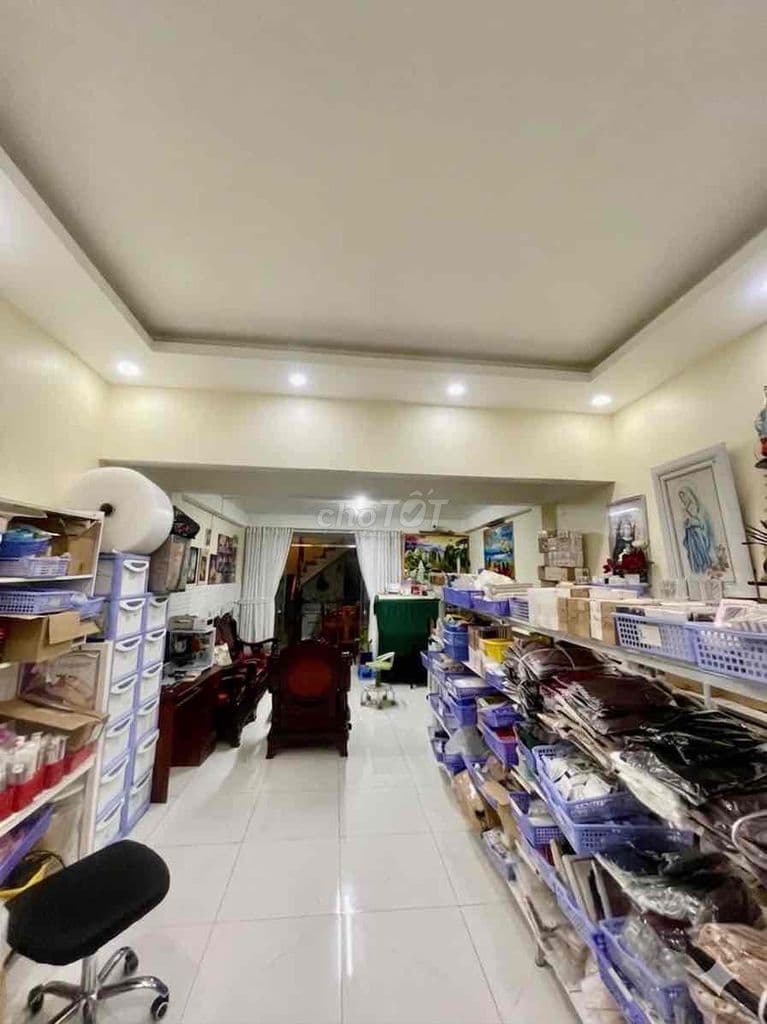 TRUNG TÂM Q. TÂN PHÚ-XE HƠI SÁT NHÀ-70M2 x 3 LẦU 5PN-TÂN SƠN NHÌ