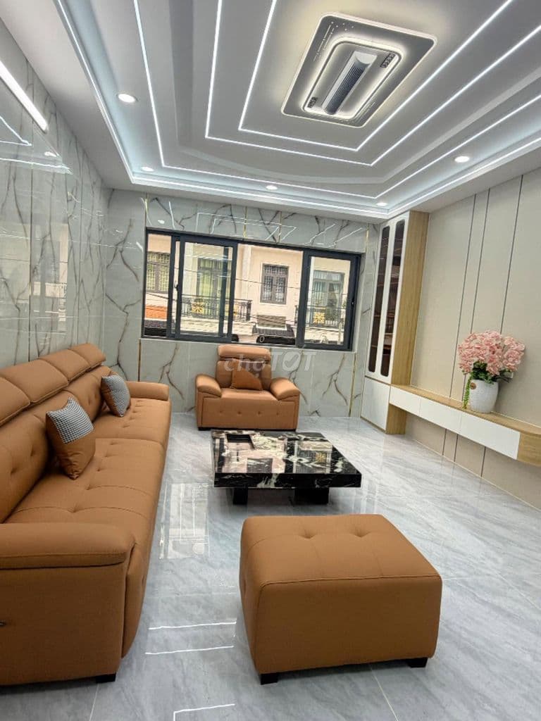 nhà 4 tầng + lửng gần ngã tư Bốn Xã - Ảnh 2