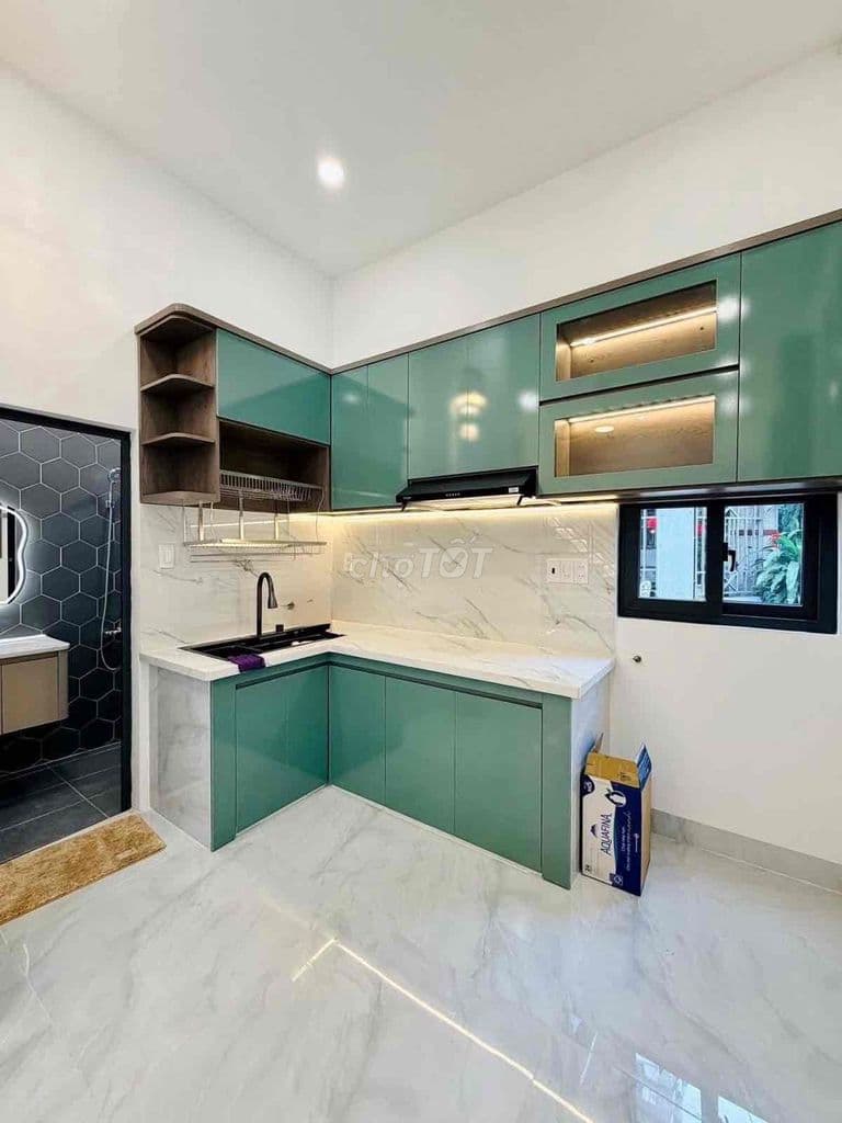 NHA HẺM XE HƠI BÙI QUANG LÀ , XÁCH VALI VÀO Ở NGAY - Ảnh 3