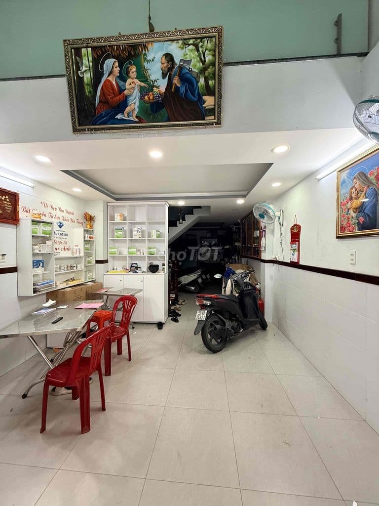 💥Ngay chợ pham văn hai 5 tầng cho thuê 35 tr chỉ 12.7 Tỷ - Ảnh 3