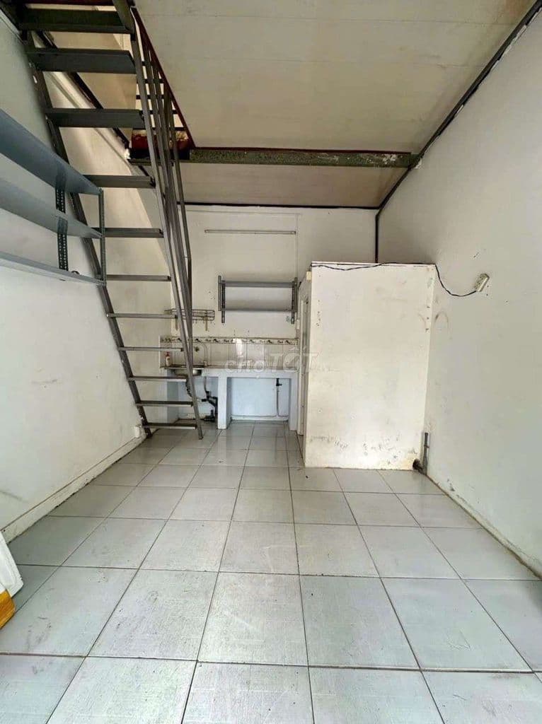 Bán nhà mặt tiền đường số 2 Gò Vấp chỉ 4,4 tỷ - Ảnh 3