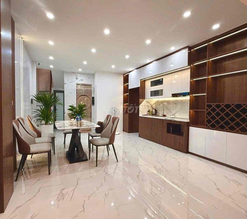 trường chinh-ngã tư sở,45m x 6 tầng thang máy,20m ra mặt phố,thoáng