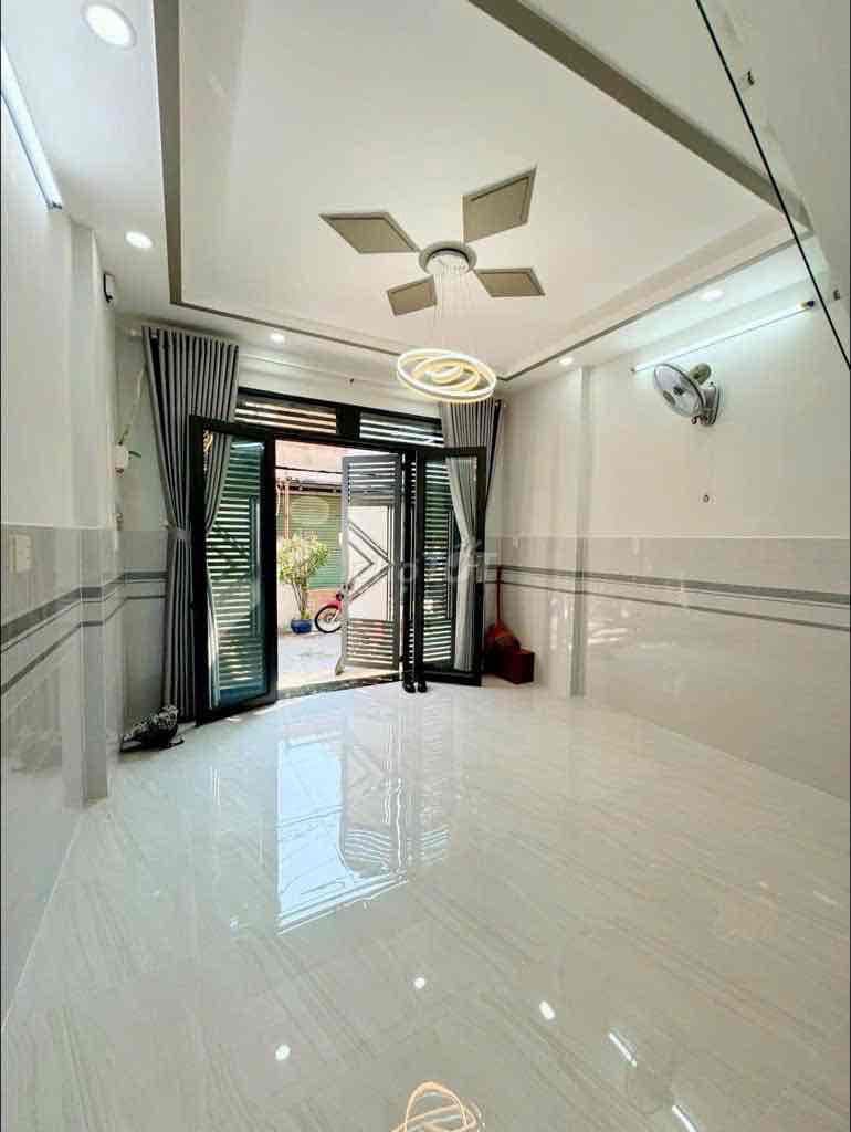 bán nhà Lê Văn Quới, 40m2, 4x10m, 2 tầng, 2pn, hẻm ô tô thông, giá TL - Ảnh 2