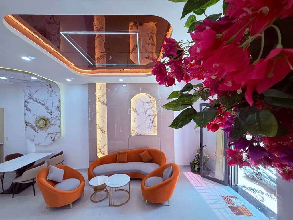 NHÀ ĐẸP NƠ TRANG LONG, SÁT MẶT TIỀN, 3 TẦNG FULL NỘI THẤT, CHỈ 7.45 TỶ