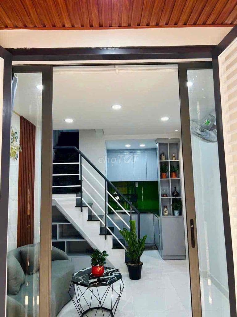 Tôi bán nhà 54 m2, Sổ hồng riêng, 1 trệt.2 lầu, Sát hẽm ôtô, Quận 7 - Ảnh 3