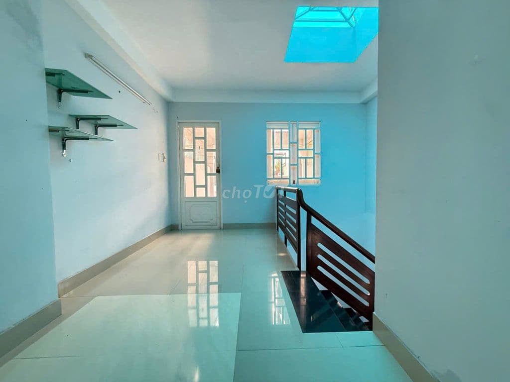 HƠN 5tỷ Nhà 3T - HXH mở Spa, Dv chăm sóc SK rất tốt gần đg Phan V Trị - Ảnh 2