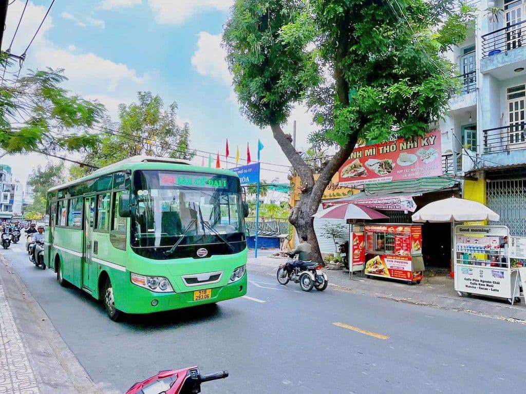 NHÀ MẶT TIỀN TÂN QUÝ, ĐOẠN ĐẸP - Ảnh 2