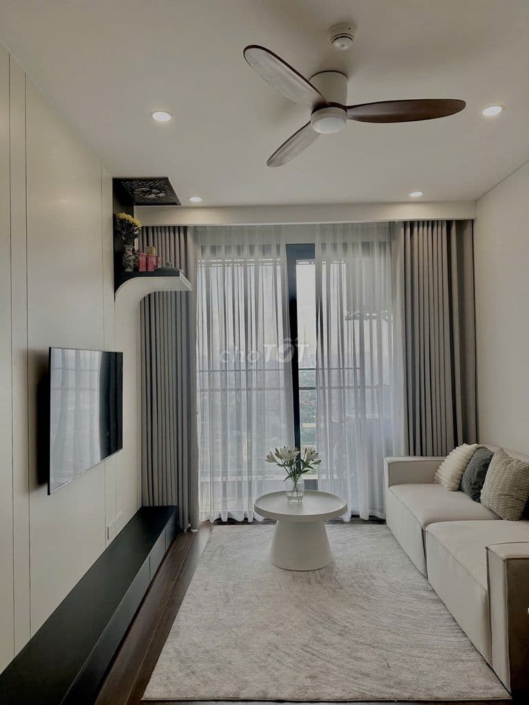 Bán căn 1N+ 47m2 full nội thất tại Vinhomes smart city. Giá 3,5 tỷ